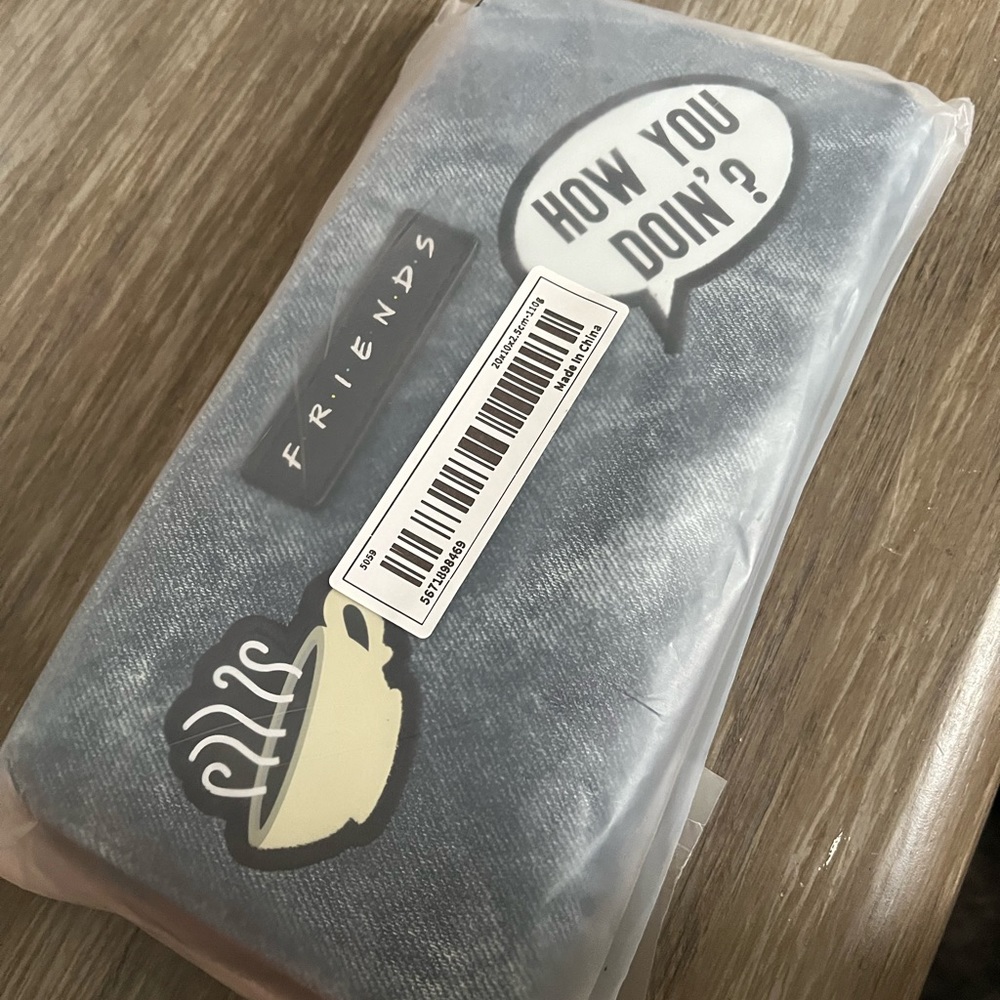 F.R.I.E.N.D.S Wallet - Picture 6 of 6